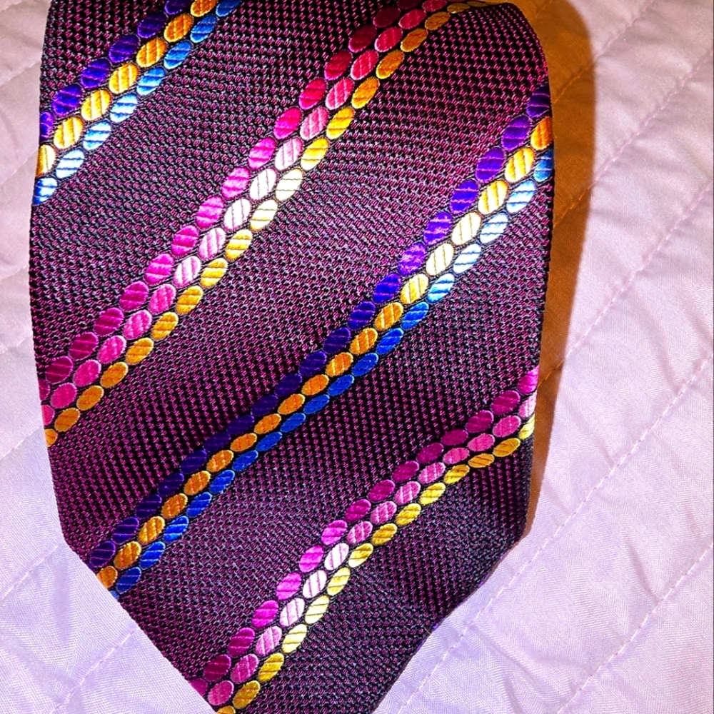 Mensโ Steven Land Tie